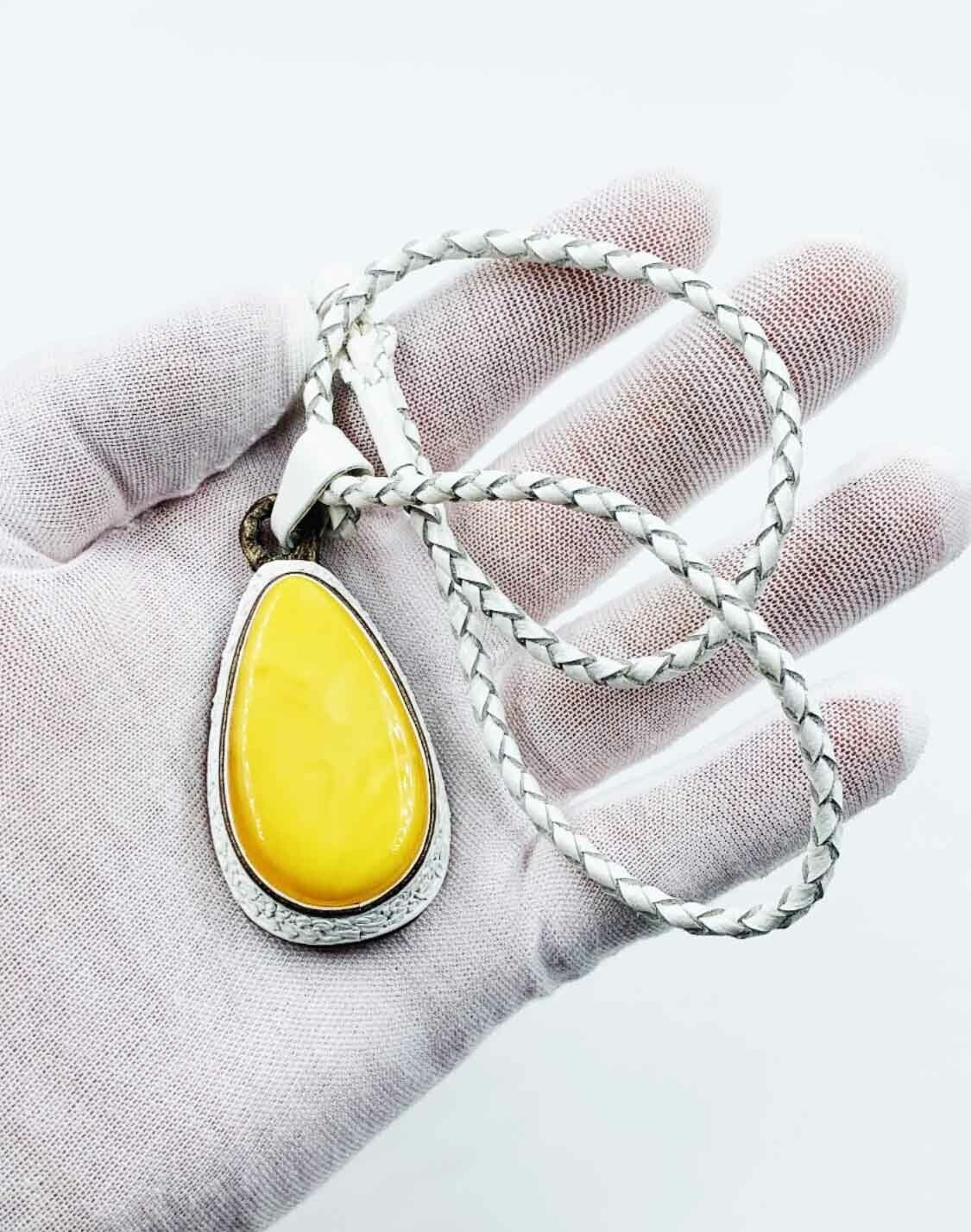 Baltic Amber Pendant Necklace - Amber Jewellery