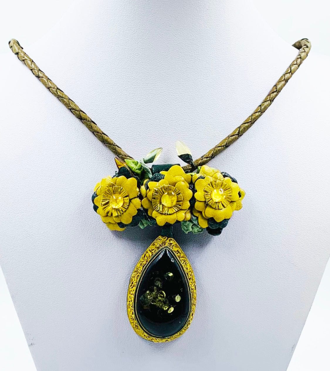 Antique Baltic Amber Gemstone Pendant Vintage Jewelry Luxury Rare Amber pendant