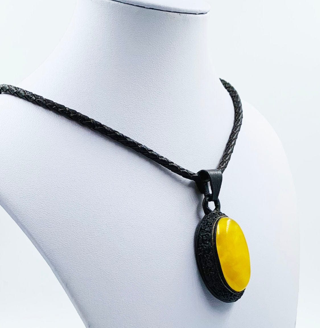 Natural Baltic Amber Gemstone Pendant Vintage Jewellery Necklace Anniversary 16gr