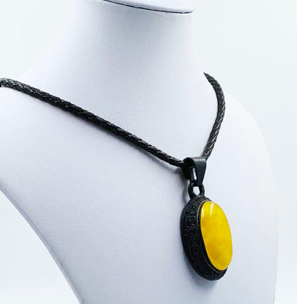 Natural Baltic Amber Gemstone Pendant Vintage Jewellery Necklace Anniversary 16gr