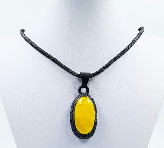Natural Baltic Amber Gemstone Pendant Vintage Jewellery Necklace Anniversary 16gr